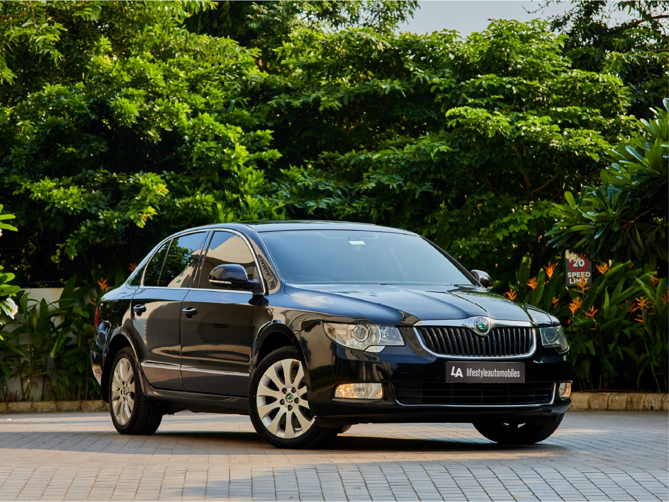 2010 Skoda Superb 3.6 V6 AT, image 1