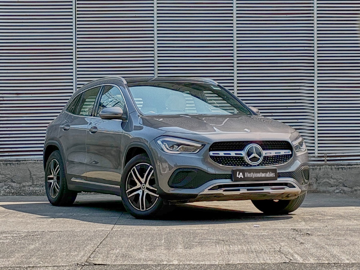2023 Mercedes GLA 200, image 1