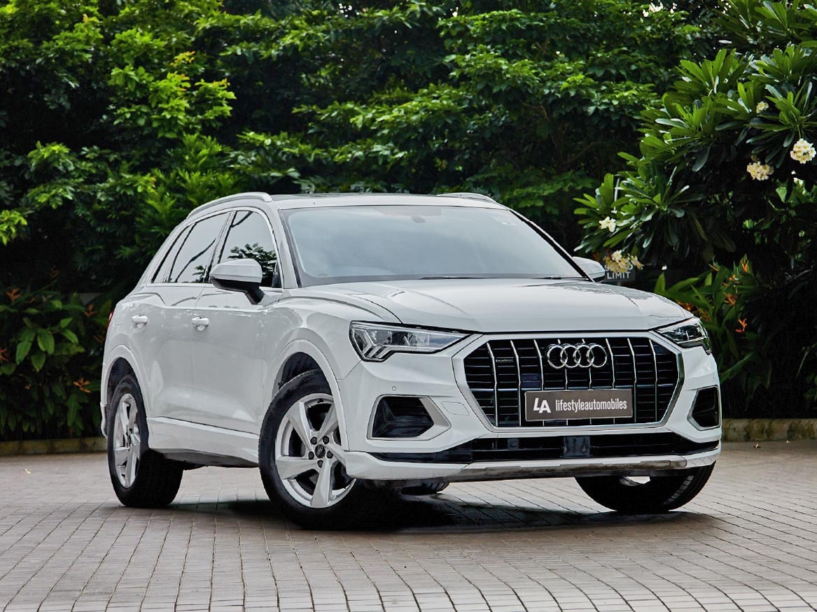 2023 Audi Q3 40 TFSI Technology, image 1